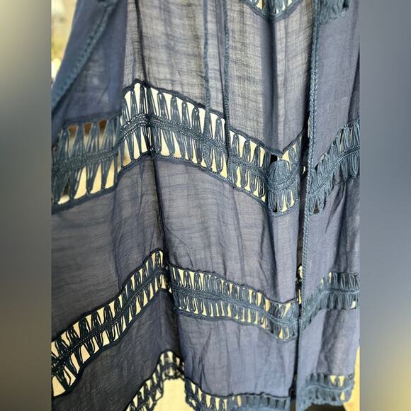 Neiman Marcus crochet cover up! Size M - Picture 2 of 6